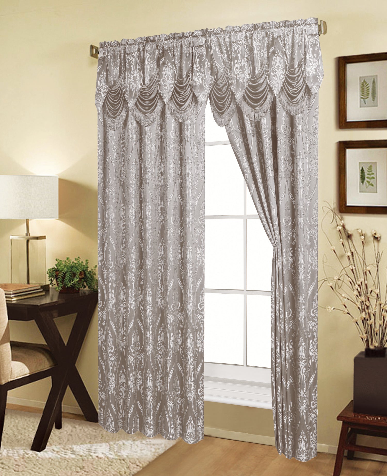 Jacquards Curtain